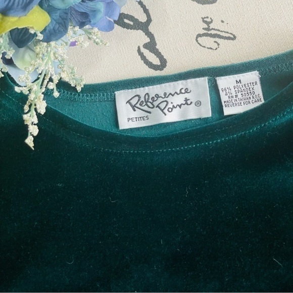 Hunter Green Velvet Velour Crewneck Short Sleeve Top Blouse, Size M - Picture 7 of 7